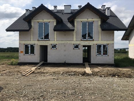 Dom na sprzedaż Modlnica 136m2 Foto 1