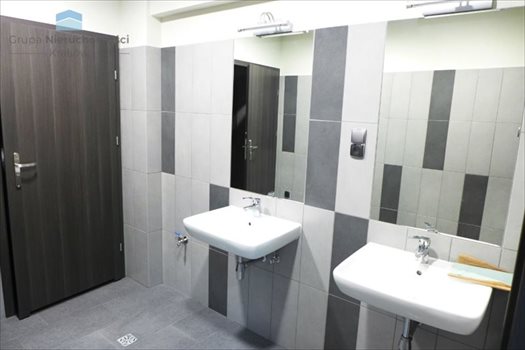 Lokal użytkowy na wynajem Modlniczka 242m2 Foto 2