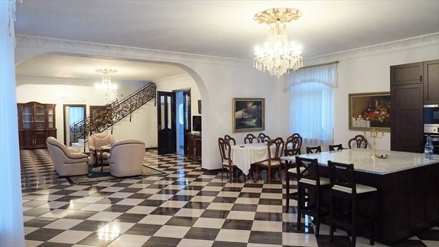 Dom na wynajem Łomianki 550m2 Foto 7