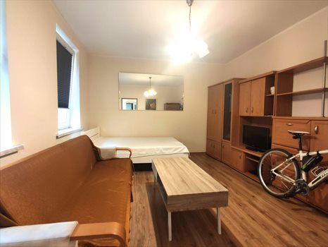 Kawalerka na sprzedaż Gliwice, Śródmieście, Średnia 33m2 Foto 3