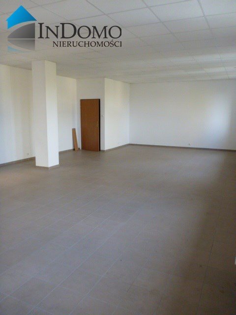 Lokal użytkowy na wynajem Piotrków Trybunalski 81m2 Foto 2