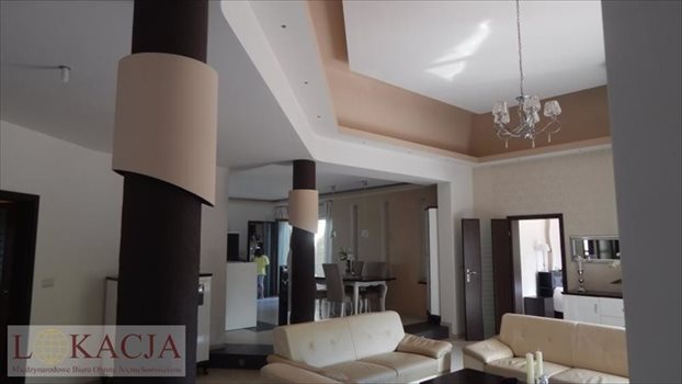 Dom na sprzedaż Kościelna Wieś 210m2 Foto 1