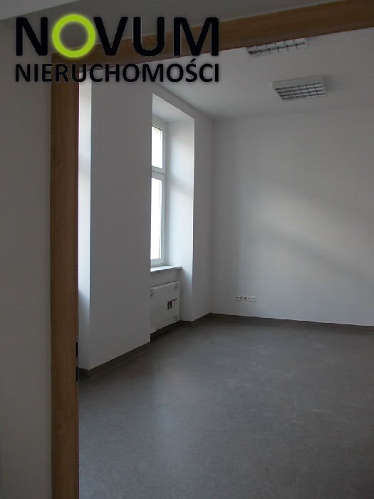 Lokal użytkowy na wynajem Tarnowskie Góry, Śródmieście 90m2 Foto 3