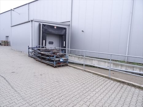 Lokal użytkowy na sprzedaż Sadowa, ul. Kolejowa 4 600m2 Foto 3
