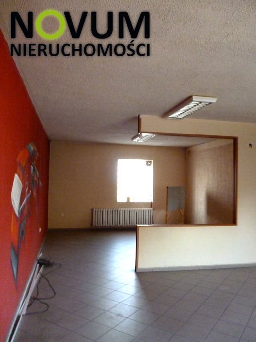 Lokal użytkowy na wynajem Tarnowskie Góry, Osiedle Przyjaźń 50m2 Foto 2