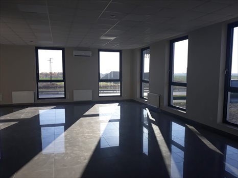 Lokal użytkowy na wynajem Sanok 1 790m2 Foto 3