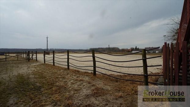 Lokal użytkowy na sprzedaż Bierdzany 350m2 Foto 2