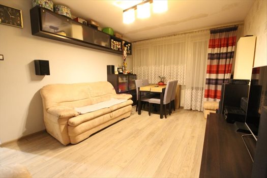 Mieszkanie czteropokojowe na sprzedaż Katowice, Osiedle Tysiąclecia, Ułańska 75m2 Foto 1