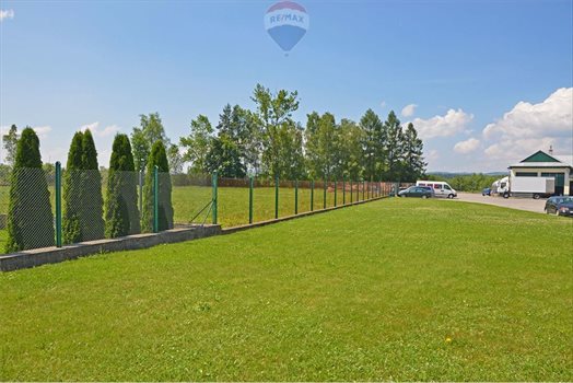 Lokal użytkowy na wynajem Nowy Targ 2 500m2 Foto 1