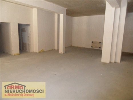 Lokal użytkowy na wynajem Stargard, Centrum, Hetmana Stefana Czarnieckiego 141m2 Foto 1