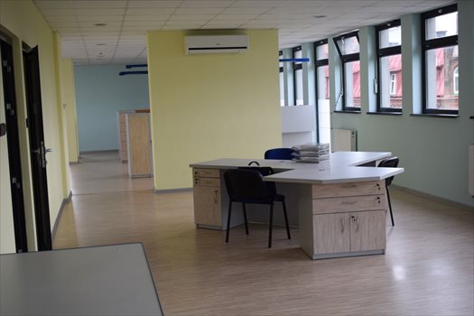 Lokal użytkowy na wynajem Chorzów, Klimzowiec 200m2 Foto 1