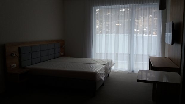 Lokal użytkowy na sprzedaż Sienna, Na Skarpie 4 28m2 Foto 2