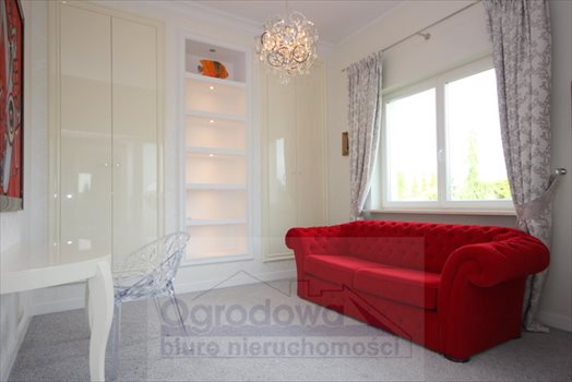 Dom na wynajem Kiełpin 240m2 Foto 1