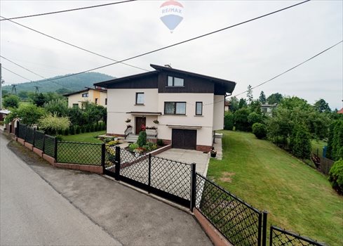 Dom na wynajem Bielsko-Biała, Wczasowa 250m2 Foto 1