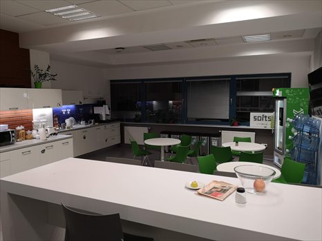 Lokal użytkowy na wynajem Wrocław, Krzyki, Aleja Wiśniowa 1 1 758m2 Foto 7
