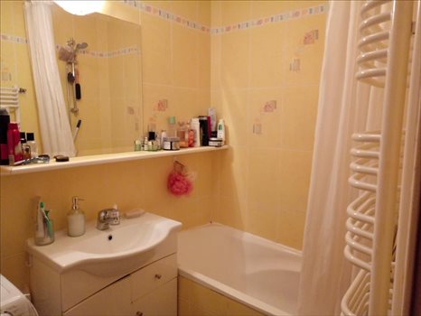 Mieszkanie trzypokojowe na sprzedaż wolomin 530m2 Foto 3