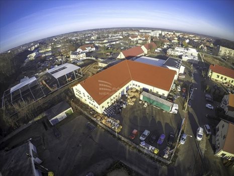 Lokal użytkowy na sprzedaż Bolesławiec 1 920m2 Foto 1