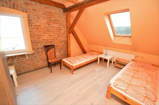 Dom na wynajem Brynica 200m2 Foto 3