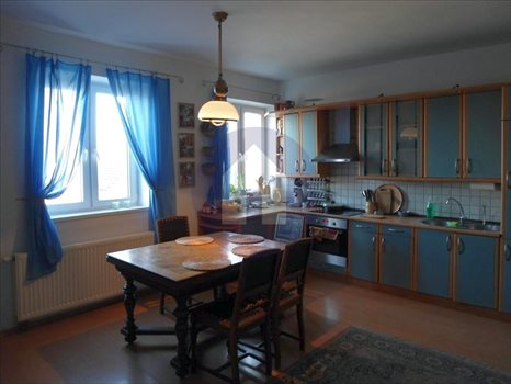 Dom na sprzedaż Legnica 181m2 Foto 1