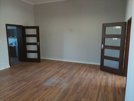 Lokal użytkowy na wynajem Śrem, pl. 20 Października 100m2 Foto 6