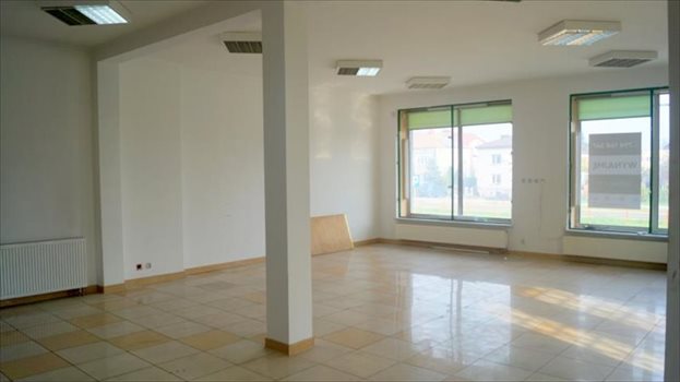 Lokal użytkowy na wynajem Łomża, Centrum, Sikorskiego 105m2 Foto 1