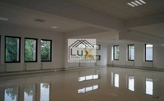Lokal użytkowy na wynajem Janki, Cypriana Godebskiego 150m2 Foto 1