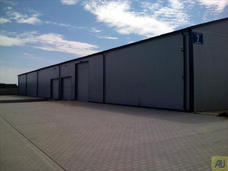 Lokal użytkowy na wynajem Łazy 1 700m2 Foto 1