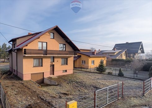 Dom na sprzedaż Kobiernice 300m2 Foto 2