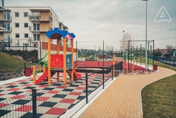 Cztery Pory Roku Wrocław, Krzyki, Komedy 5 Foto 11