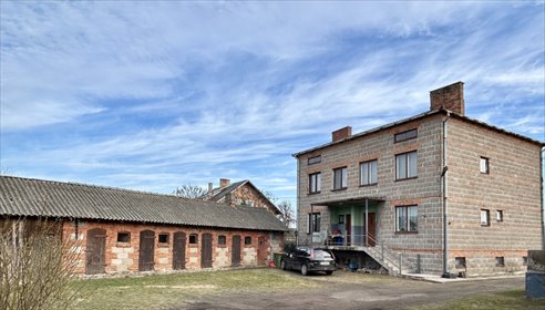 Duży dom z 4,19 ha ziemi i infrastrukturą pod biznes dom Chlebów