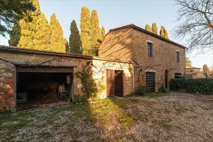 Sprzedam secesyjną willę z piaskowca w Pienzy dom Pienza