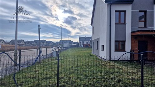 Dom w Kątach Wrocławskich z dużym ogrodem i garażem dom Kąty Wrocławskie, Kąty Wrocławskie