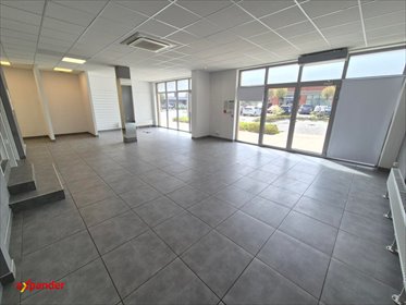 Wykończony lokal usługowy na Starym Mieście z witrynami lokal użytkowy Wrocław, Tęczowa