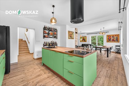 Dom z potencjałem biznesowym w Żarki-Letnisko - 460 m² dom Żarki-Letnisko, Boczna