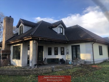 Na sprzedaż przestronny dom 342 m² z dużą działką 1053 m² w Suchym Dworze dom Suchy Dwór