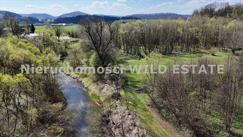 Urokliwa działka z domem nad rzeką w Uhercach Mineralnych dom Olszanica, Uherce Mineralne