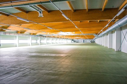Lokal użytkowy na wynajem Regnów 8 500m2 Foto 2