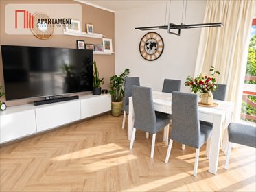 Polecam wielofunkcyjną posiadłość 300 m² w Skarszewach dom Skarszewy