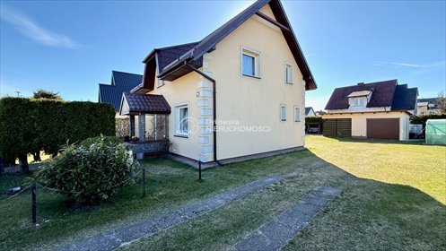 Przestronny dom z ogrodem i garażem w Rozłazinie dom Rozłazino, Osiedlowa