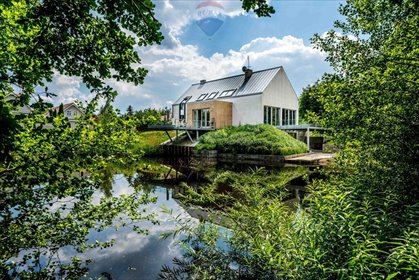 Nowoczesny dom z prywatnym stawem i wysokim standardem dom Chyby, Bukowa