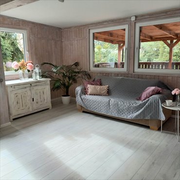 Urokliwy domek rekreacyjny 45,5 m² blisko jeziora i lasu dom Sławica, Cienista