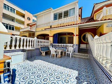 Sprzedam dom w Torrevieja z prywatnym tarasem i basenem dom Alicante, Costa Blanca