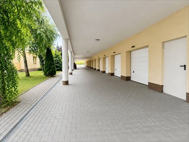 Sprzedam garaż 17,5 m² z elektrycznością w Rzeszowie garaż Rzeszów