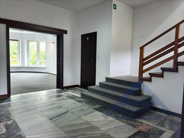Przestronne biuro 450 m² z garażem na Mokotowie dom Warszawa, Mokotów, Płatowcowa