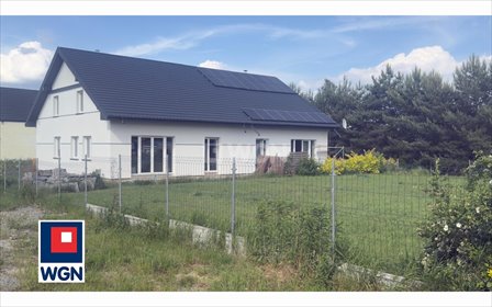 Przestronny dom bliźniak z garażem i dużym ogrodem dom Nowiny, Spokojna
