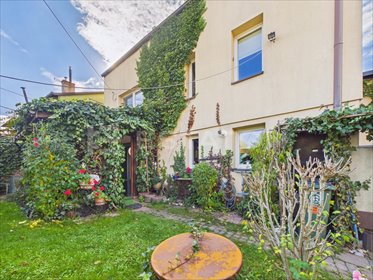 Na sprzedaż przestronny dom 142 m² z garażem i ogrodem dom Krasne