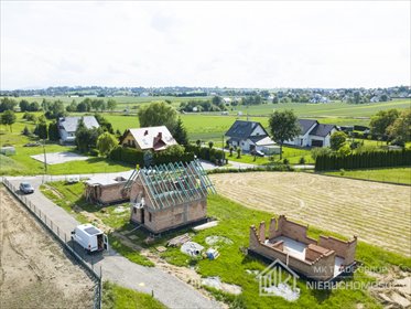 Nowoczesny dom w Kłaj z dużą działką i szybkim dojazdem dom Kłaj