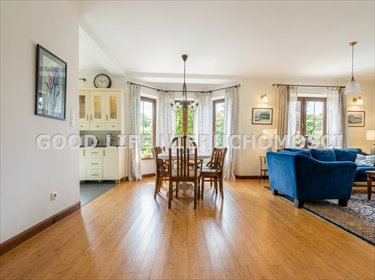 Nowoczesny dom 257 m2 z garażem i dużą działką dom Zawierzbie