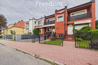 Sprzedam dom bliźniaczy 470 m² z potencjałem inwestycyjnym dom Elbląg, Krakusa