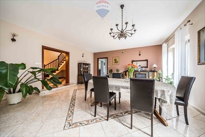 Przestronny dom 298 m² z garażem i dużą działką dom Sierosław, Polanka
